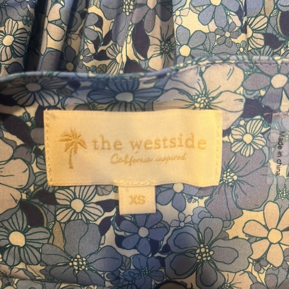 The Westside Woman’s Blue Floral Dress Size XS - Picture 4 of 5
